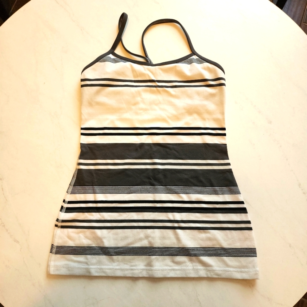 Lululemon Power Y tank
